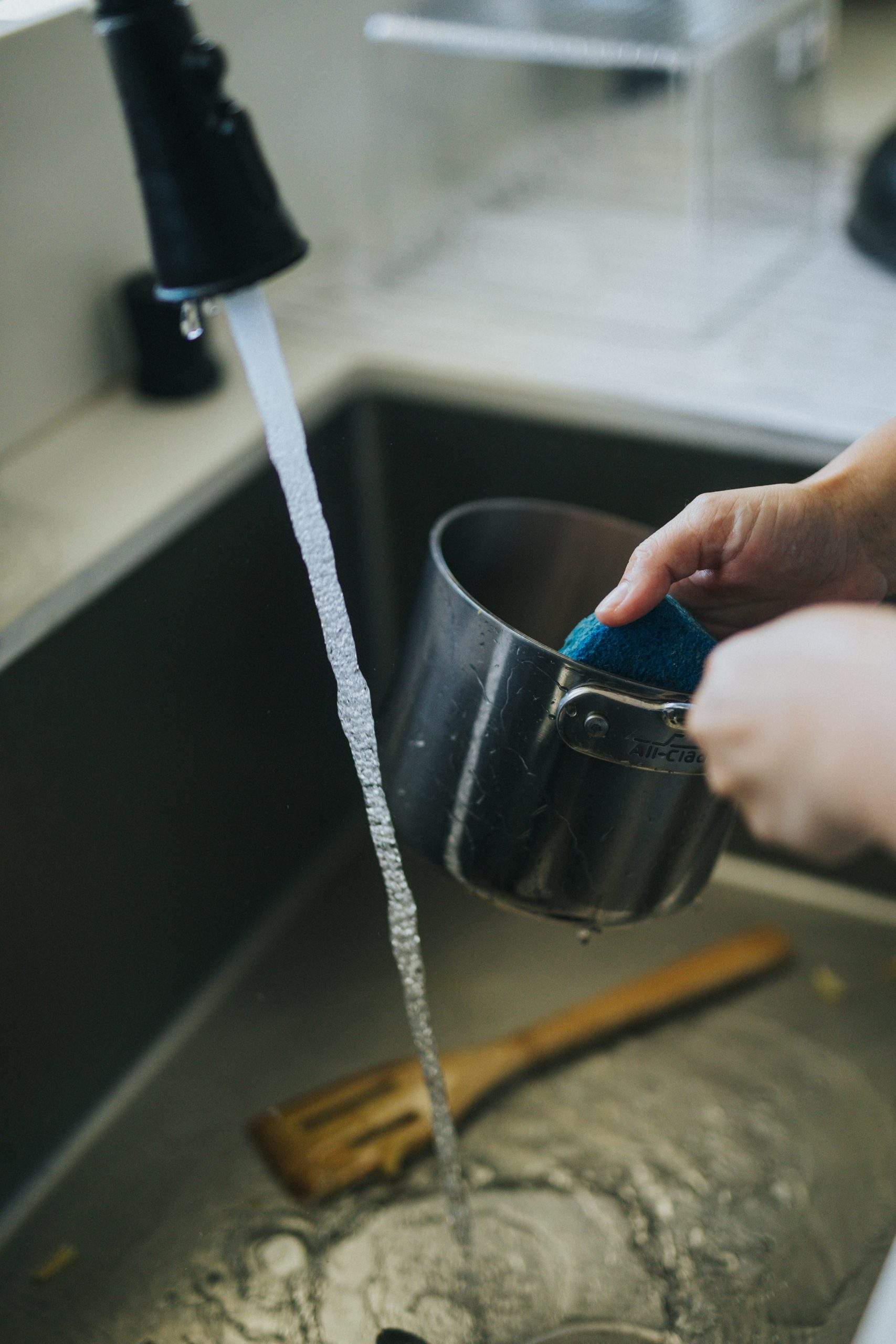 Stinky Sinks: Is there a bad smell coming from your drainpipes?